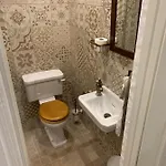 Reinhold Apartment