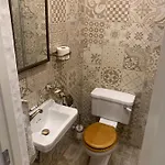 Reinhold Apartment *