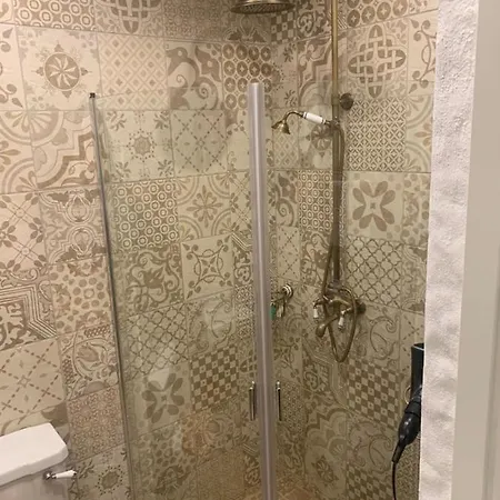Reinhold Apartament